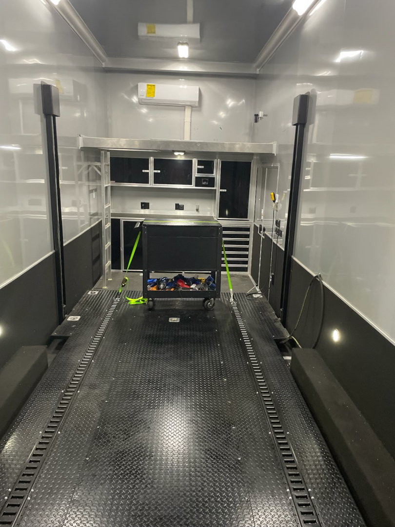 Used 2020 Bravo 32' Stacker Trailer w/ Dragster Lift