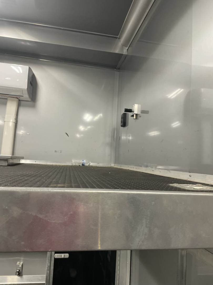 Used 2020 Bravo 32' Stacker Trailer w/ Dragster Lift