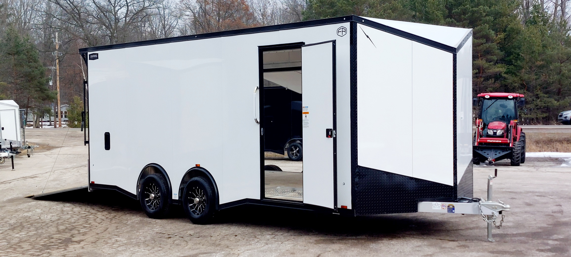 New 8 X 20 CAR HAULER ENCLOSED REMOVABALE FENDER ESCAPE DOOR 5200# AXLES ALL ALUMINUM 2026 LIGHTNING