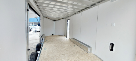 New 8 X 20 CAR HAULER ENCLOSED REMOVABALE FENDER ESCAPE DOOR 5200# AXLES ALL ALUMINUM 2026 LIGHTNING