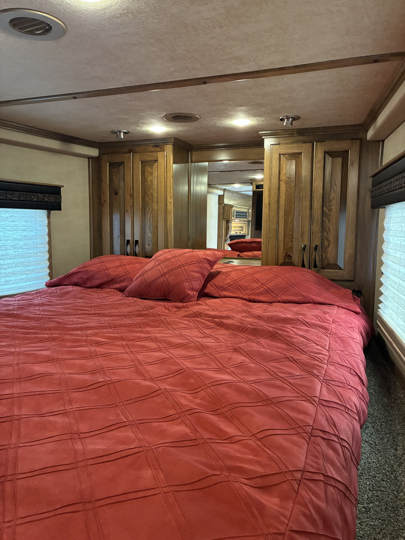 Used 2020 Cimarron Trailers 4H 16'LQ Horse Trailer