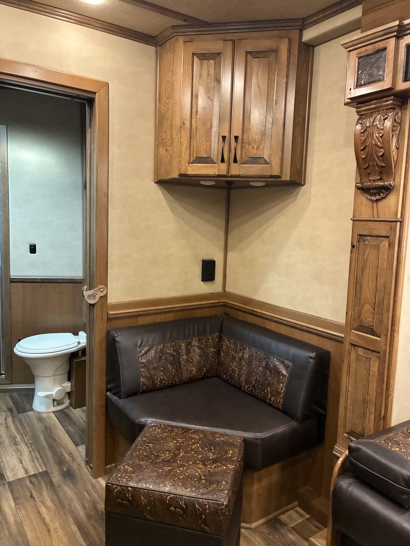 Used 2020 Cimarron Trailers 4H 16'LQ Horse Trailer