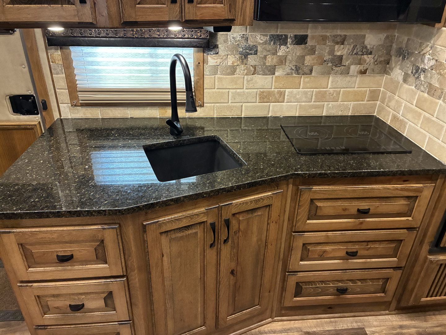 Used 2020 Cimarron Trailers 4H 16'LQ Horse Trailer