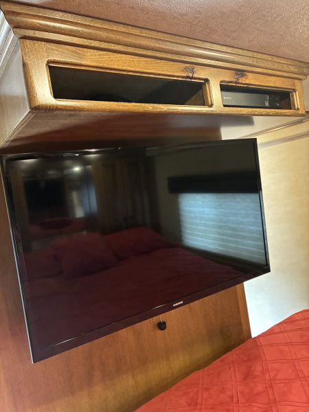 Used 2020 Cimarron Trailers 4H 16'LQ Horse Trailer