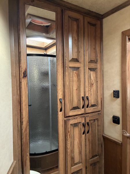 Used 2020 Cimarron Trailers 4H 16'LQ Horse Trailer