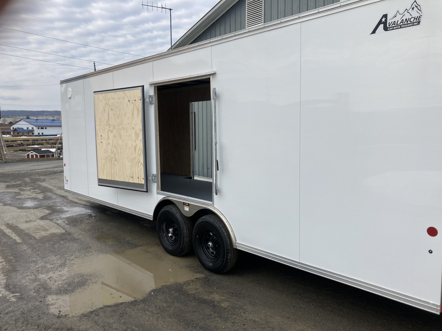 New 2026 Car Mate Trailers Avalanche Enclosed Trailer / 9990 GVWR / 8.5' X 24' / 84.5 Interior