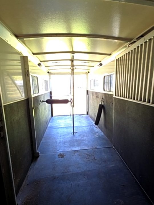 Used 2012 Cimarron Trailers Cox Signature series 2plus1 extended Horse Trailer