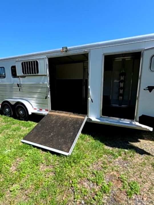 Used 2012 Cimarron Trailers Cox Signature series 2plus1 extended Horse Trailer