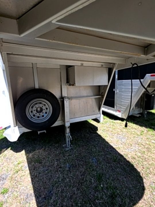 Used 2012 Cimarron Trailers Cox Signature series 2plus1 extended Horse Trailer