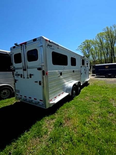 Used 2012 Cimarron Trailers Cox Signature series 2plus1 extended Horse Trailer