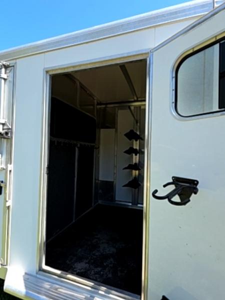 Used 2012 Cimarron Trailers Cox Signature series 2plus1 extended Horse Trailer