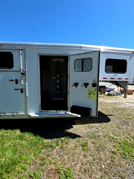 Used 2012 Cimarron Trailers Cox Signature series 2plus1 extended Horse Trailer