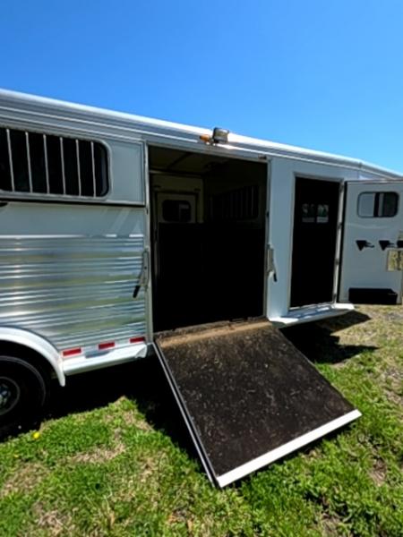 Used 2012 Cimarron Trailers Cox Signature series 2plus1 extended Horse Trailer