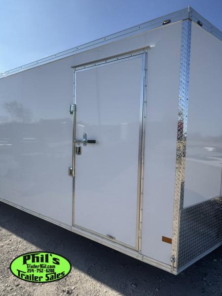 New 2026 Haulmark 8.5X28 TRANSPORT ENCLOSED TRAILER CAR HAULER SCREWLESS .080 EXTERIOR Cargo / Enclosed Trailer