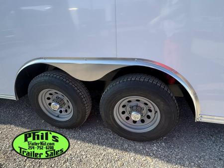 New 2026 Haulmark 8.5X28 TRANSPORT ENCLOSED TRAILER CAR HAULER SCREWLESS .080 EXTERIOR Cargo / Enclosed Trailer