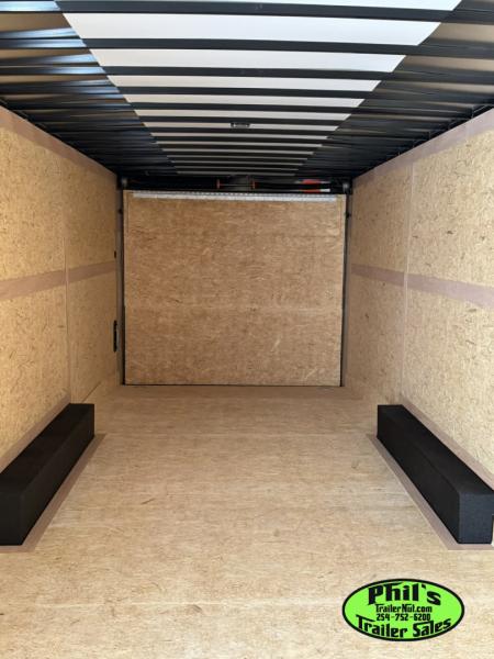 New 2026 Haulmark 8.5X28 TRANSPORT ENCLOSED TRAILER CAR HAULER SCREWLESS .080 EXTERIOR Cargo / Enclosed Trailer