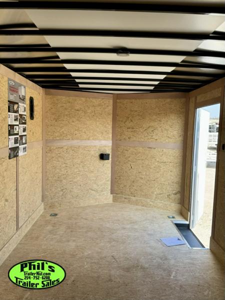 New 2026 Haulmark 8.5X28 TRANSPORT ENCLOSED TRAILER CAR HAULER SCREWLESS .080 EXTERIOR Cargo / Enclosed Trailer