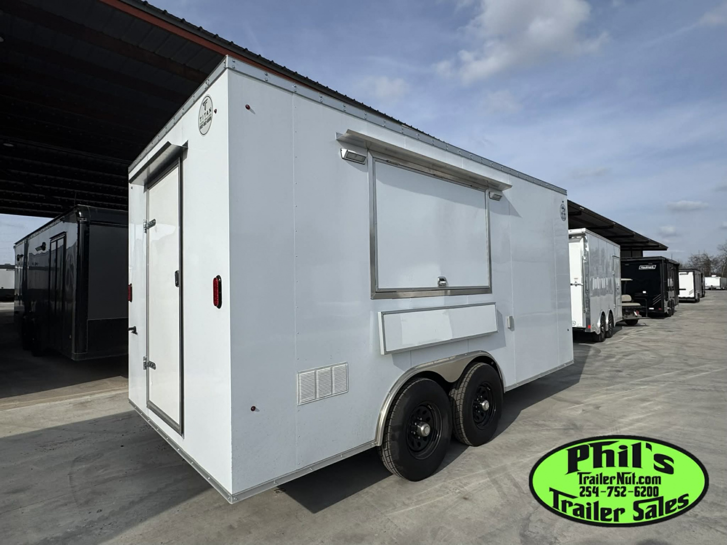 New 2026 8.5X16 Concession VENT-A-HOOD, 36'' GRIDDLE, DOUBLE FRYERS, REFRIGERATOR & MORE!