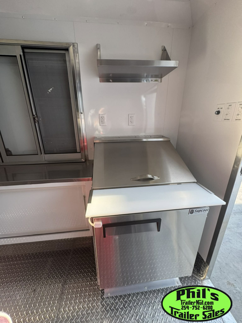 New 2026 8.5X16 Concession VENT-A-HOOD, 36'' GRIDDLE, DOUBLE FRYERS, REFRIGERATOR & MORE!