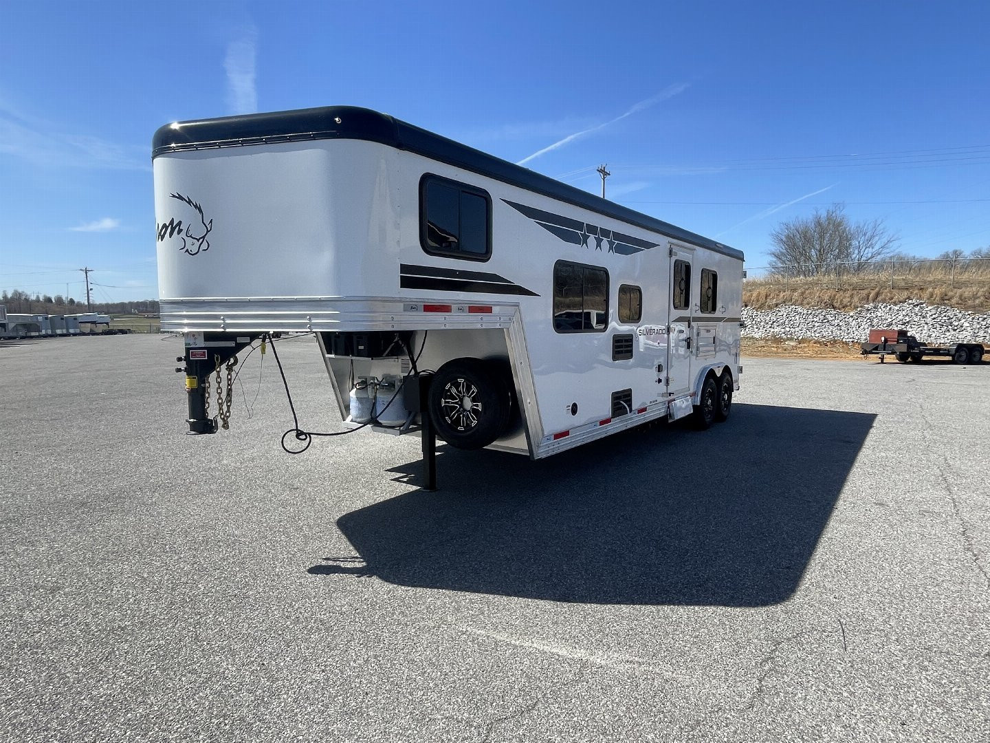 New 2026 Bison Trailers SV8209B-ALL ALUMINUM Horse Trailer
