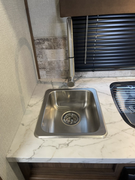 New 2026 Bison Trailers SV8209B-ALL ALUMINUM Horse Trailer