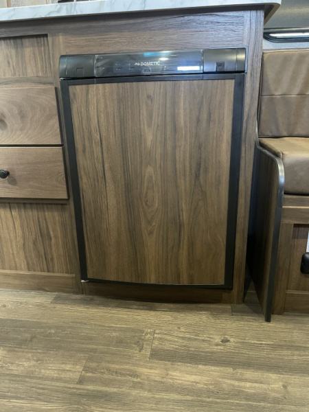 New 2026 Bison Trailers SV8209B-ALL ALUMINUM Horse Trailer