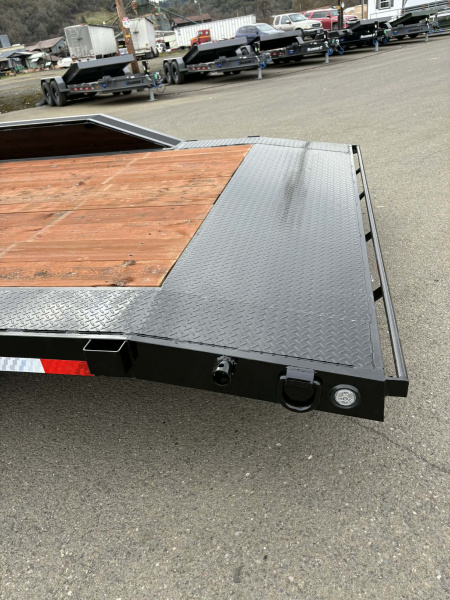 New CAR HAULER 2026 VERSATILE HD720 7X20 ROCK CRAWLER DRIVE OVER FENDERS 10,000 GVWR TRAILER BLACK