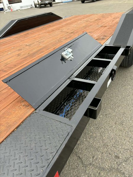 New CAR HAULER 2026 VERSATILE HD720 7X20 ROCK CRAWLER DRIVE OVER FENDERS 10,000 GVWR TRAILER BLACK