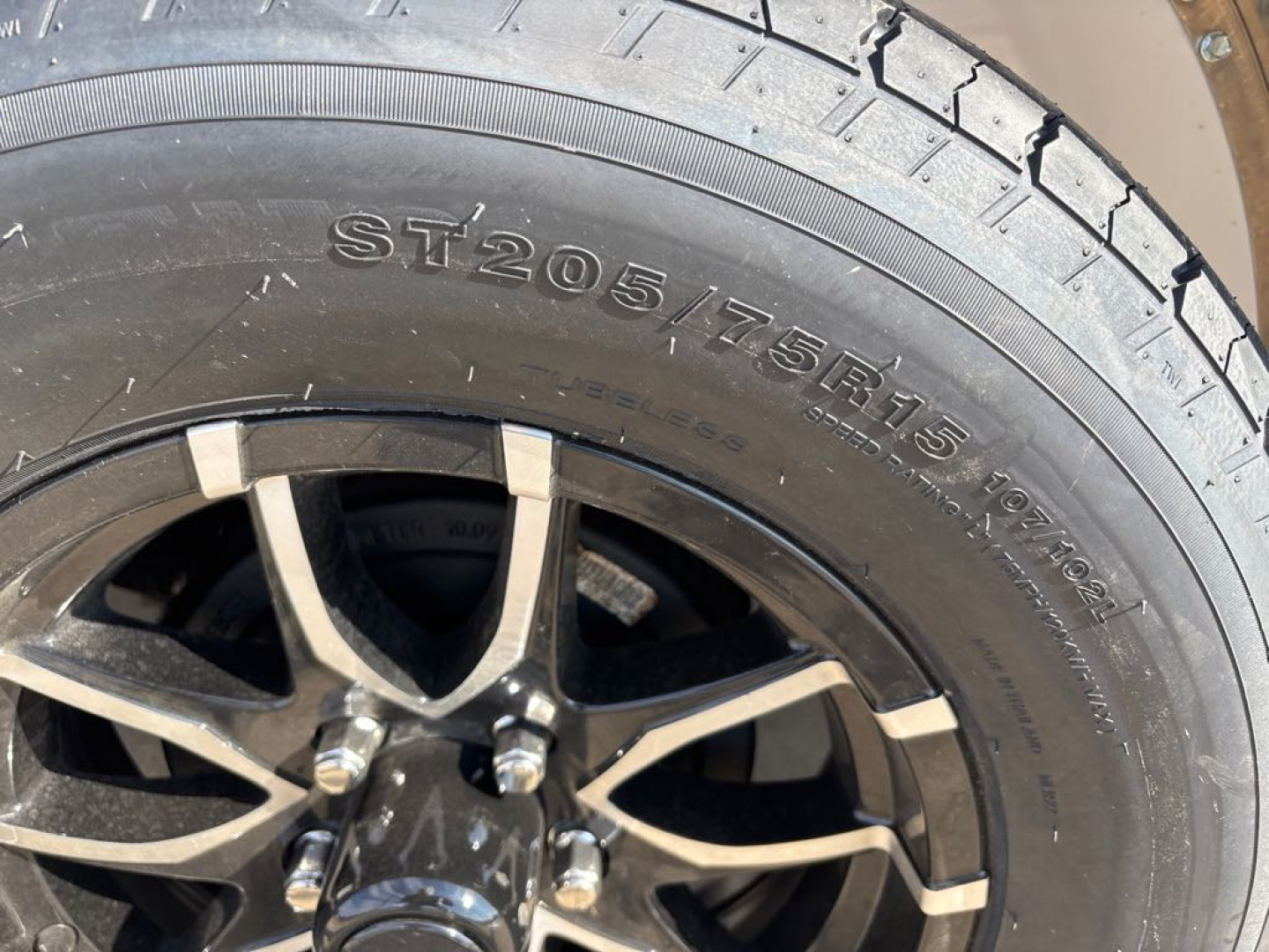 New 2026 United Trailers UJ-714TA35-8.5 Cargo / Enclosed Trailer