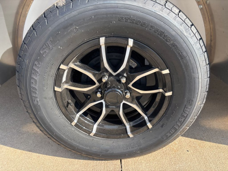 New 2026 United Trailers UJ-714TA35-8.5 Cargo / Enclosed Trailer