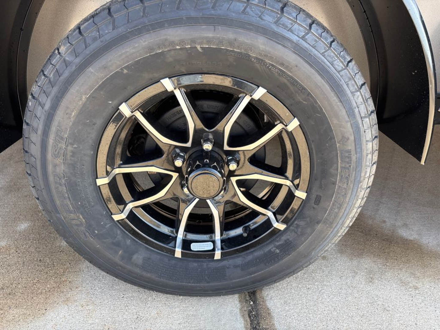 New 2026 United Trailers UJ-714TA35-8.5 Cargo / Enclosed Trailer