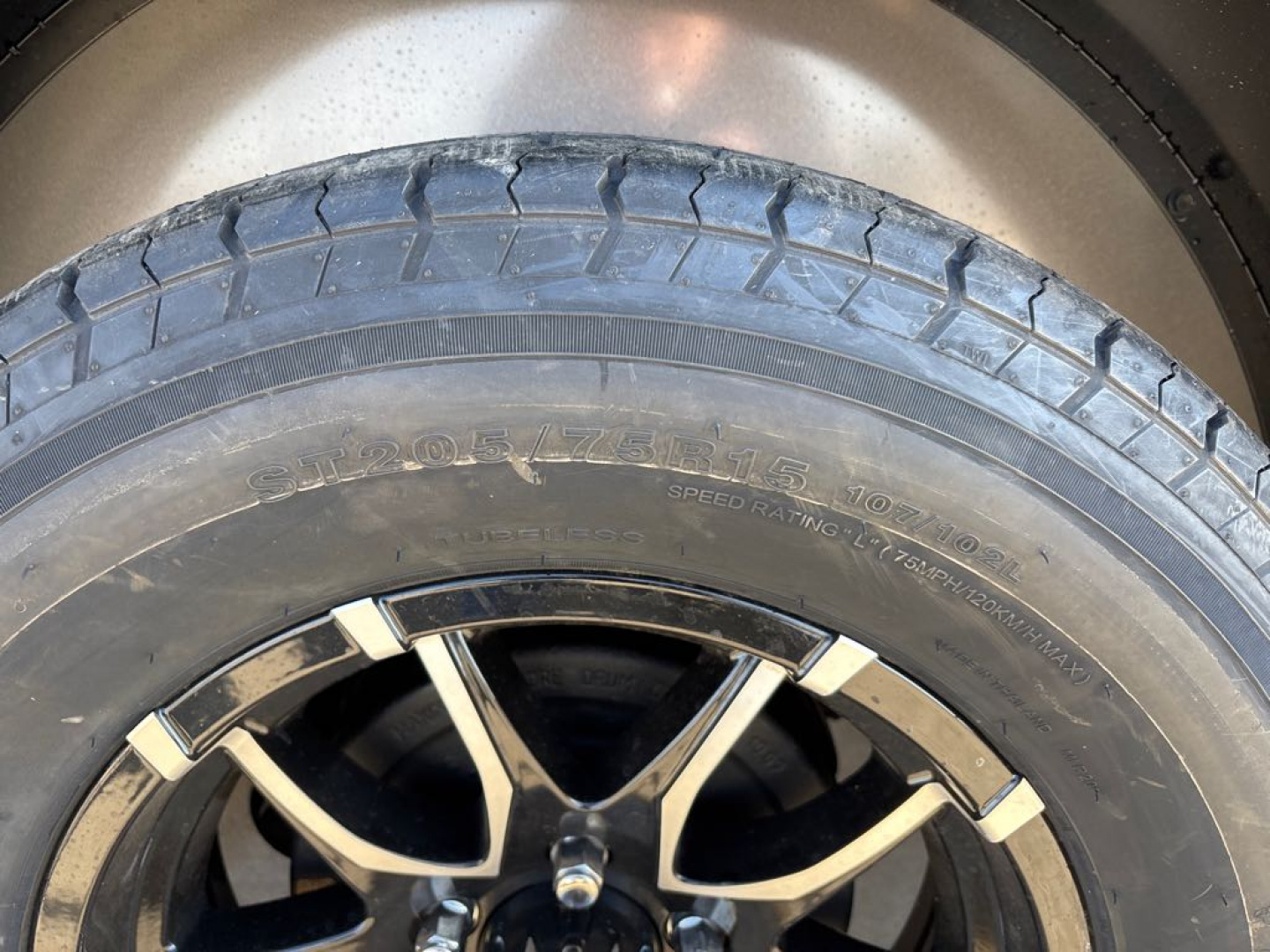 New 2026 United Trailers UJ-714TA35-8.5 Cargo / Enclosed Trailer