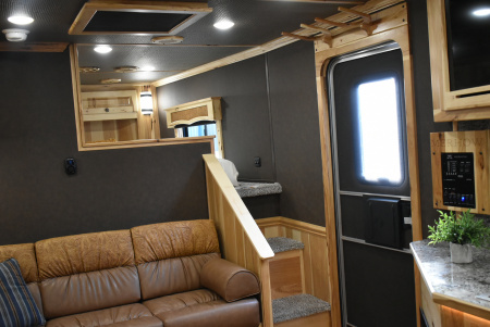 New 2026 Merhow Trailers Summit 8316 Horse Trailer