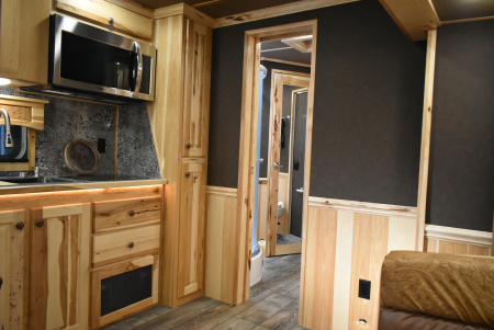 New 2026 Merhow Trailers Summit 8316 Horse Trailer