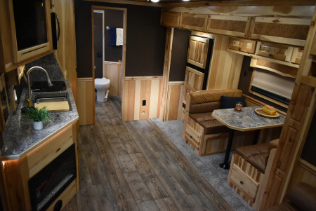 New 2026 Merhow Trailers Summit 8316 Horse Trailer