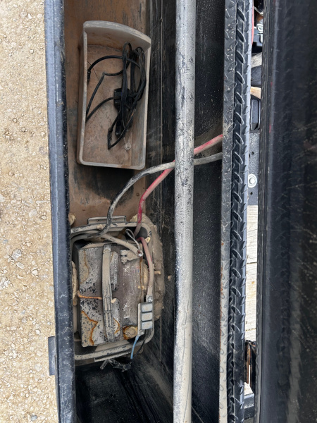 Used 2023 MAXXD G8X 83X22 Gooseneck/Shocker Hitch/Winch 17500 LB GVWR GRAVITY TILT Equipment Trailer