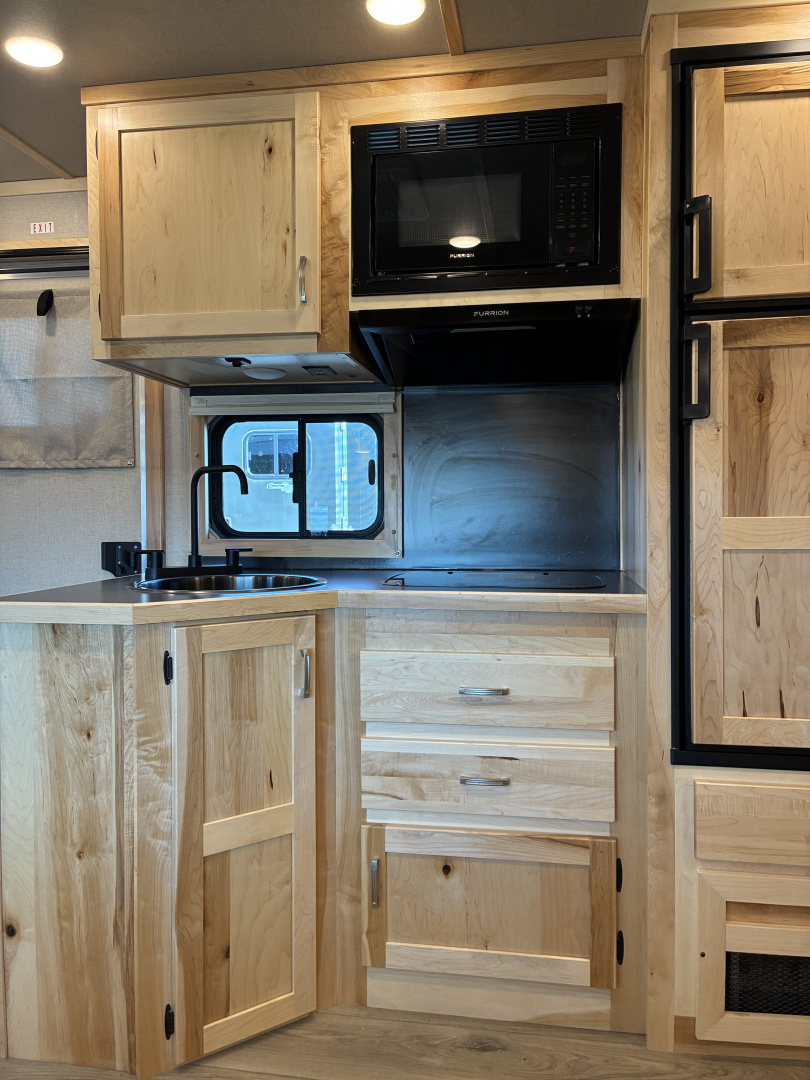 New 2026 Lakota 14' LE 13"LQ Stock/Stock Combo Trailer