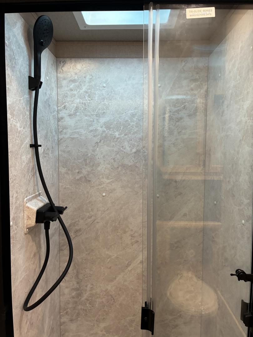 New 2026 Lakota 14' LE 13"LQ Stock/Stock Combo Trailer