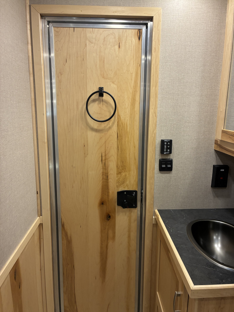 New 2026 Lakota 14' LE 13"LQ Stock/Stock Combo Trailer