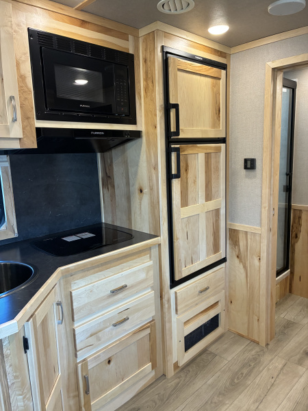 New 2026 Lakota 14' LE 13"LQ Stock/Stock Combo Trailer