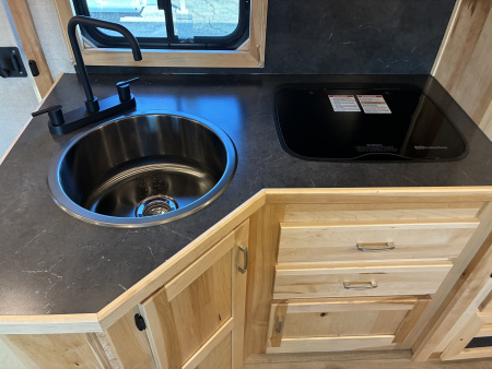 New 2026 Lakota 14' LE 13"LQ Stock/Stock Combo Trailer