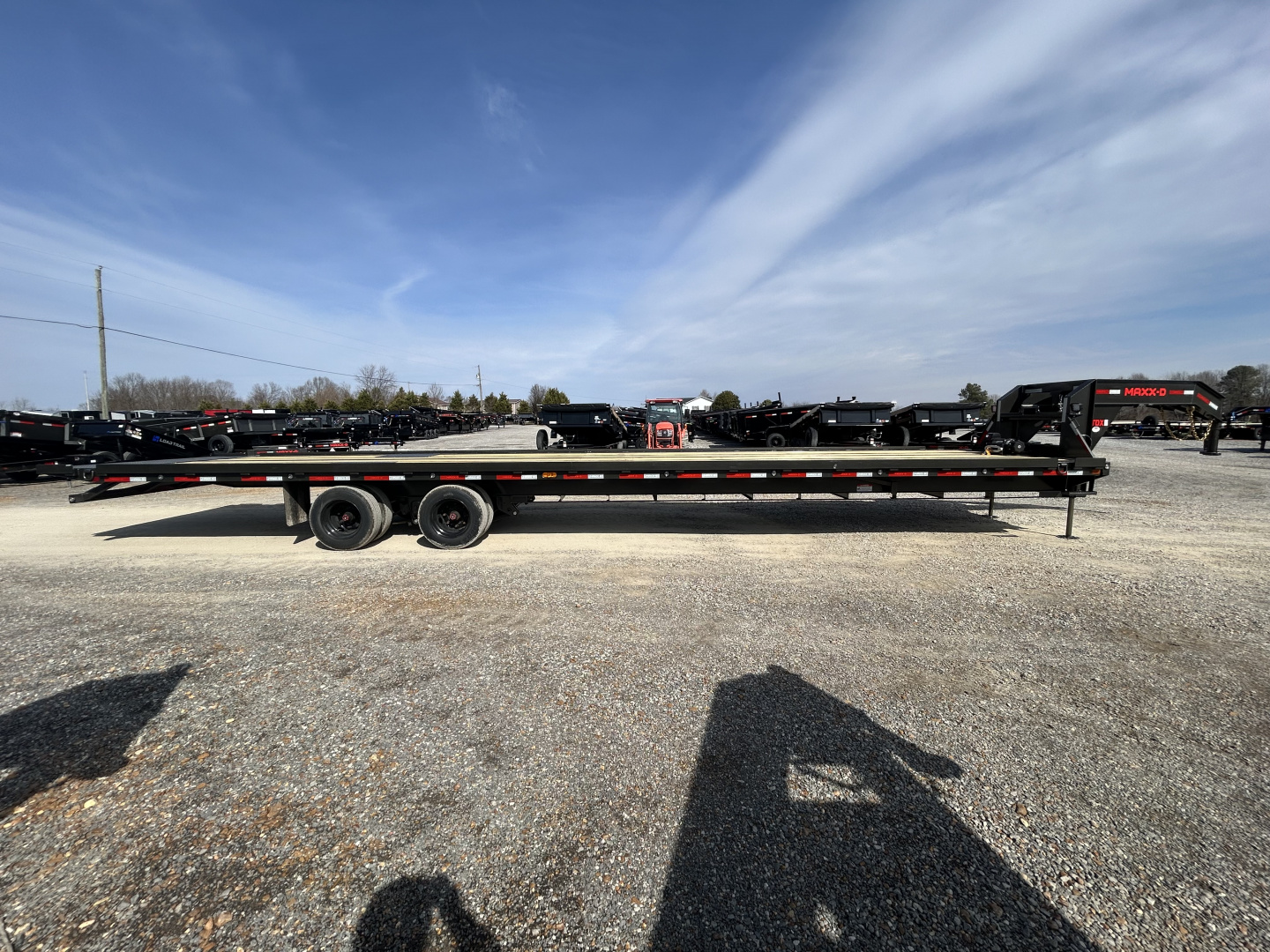 New 2026 MAXXD 102"X40' 30K Full Tilt Container Gooseneck Trailer