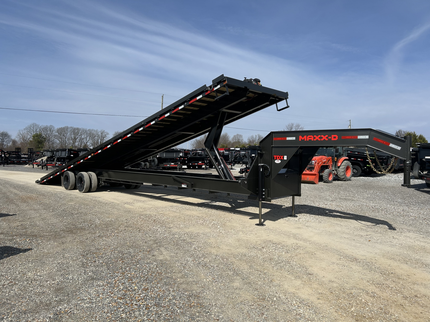 New 2026 MAXXD 102"X40' 30K Full Tilt Container Gooseneck Trailer