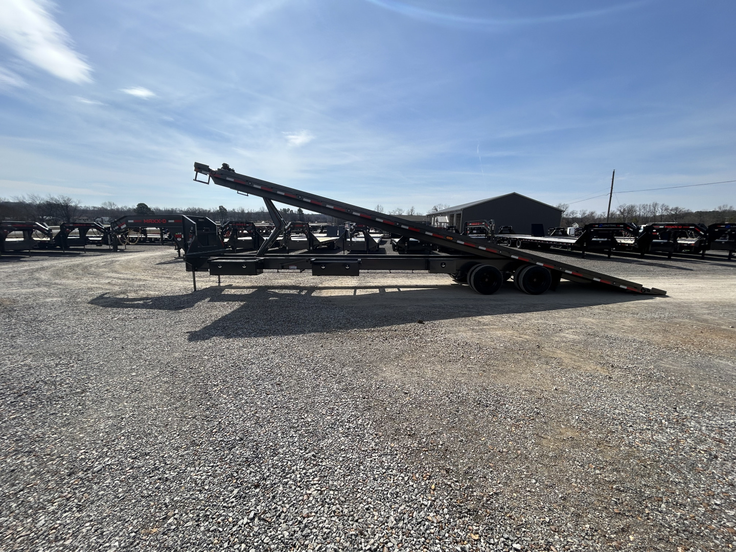 New 2026 MAXXD 102"X40' 30K Full Tilt Container Gooseneck Trailer