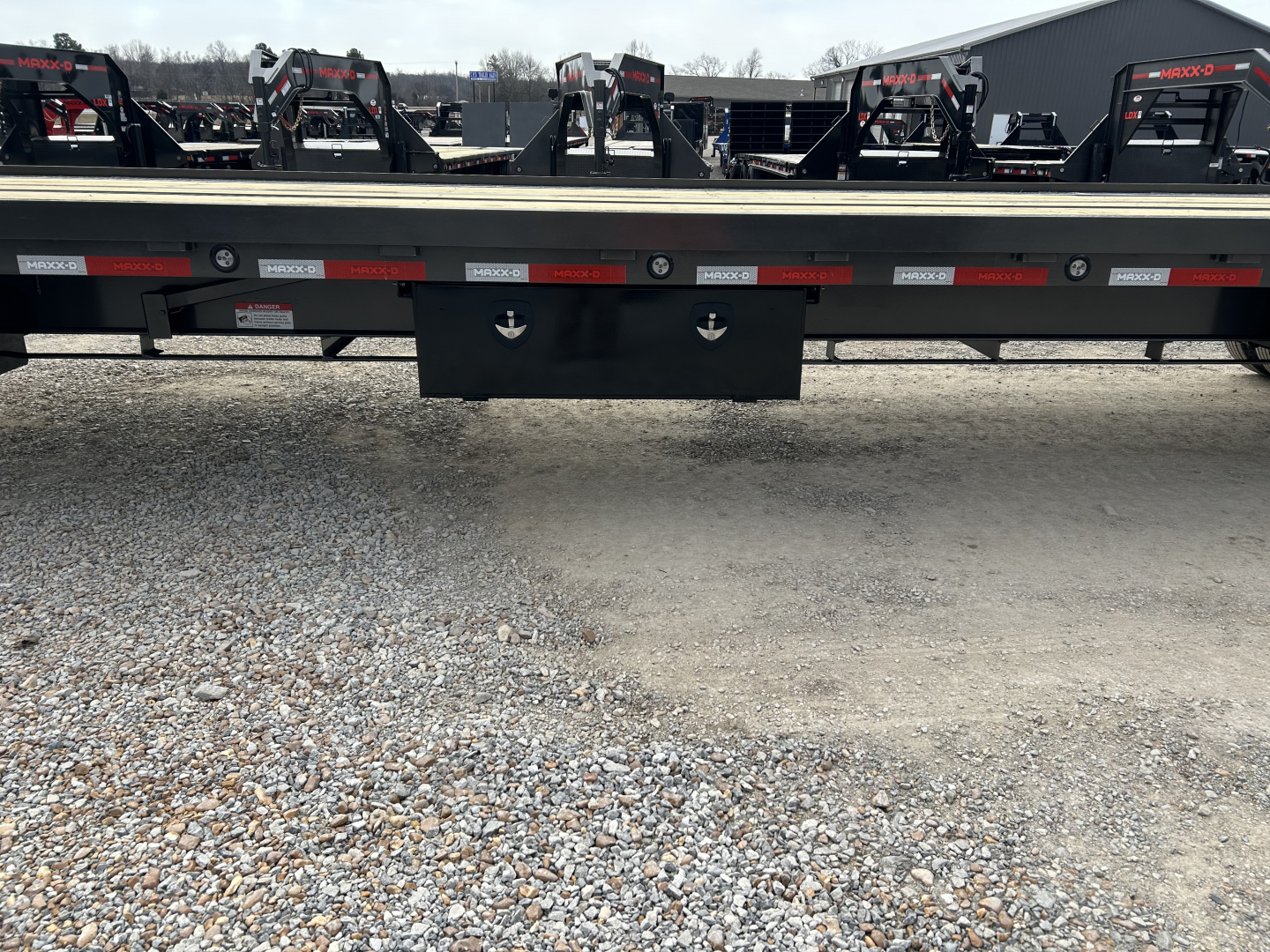 New 2026 MAXXD 102"X40' 30K Full Tilt Container Gooseneck Trailer