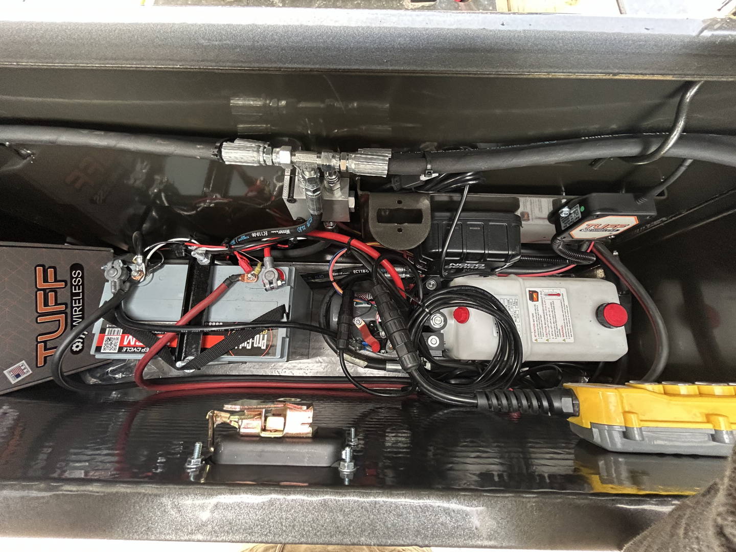 New 2026 MAXXD 102"X40' 30K Full Tilt Container Gooseneck Trailer