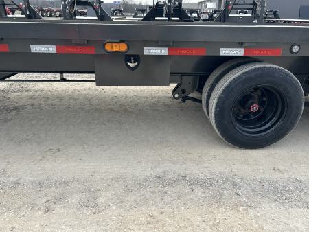 New 2026 MAXXD 102"X40' 30K Full Tilt Container Gooseneck Trailer