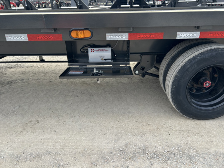 New 2026 MAXXD 102"X40' 30K Full Tilt Container Gooseneck Trailer