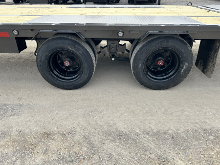 New 2026 MAXXD Gooseneck Flatbed Trailer | 102" x 32' 30K GVWR