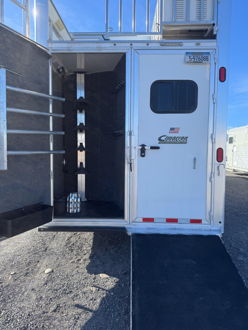 Used 2017 Cimarron Trailers Northstar 4H Living Qtr Horse Trailer